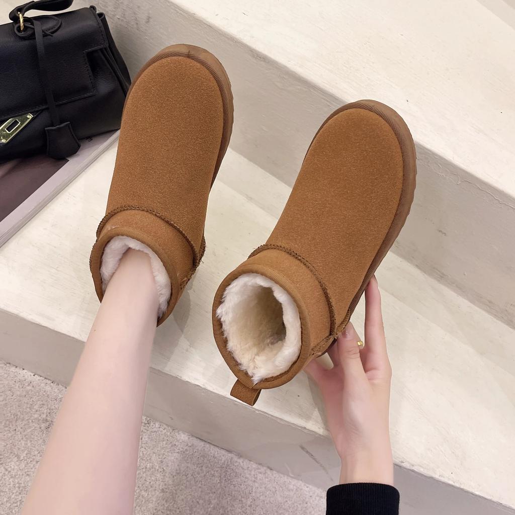 Fashion New Snow Boot Style Short Mini Winter Sheepskin Boots Women Waterproof Natural Wool Ankle Boots Fur Lined Ankle Warm Flat Shoes