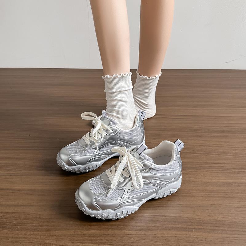 

Leather~ inner height increase small ballet training shoes women s 2025 new mesh breathable sports thick-soled Forrest Gump shoes 39 серебряный