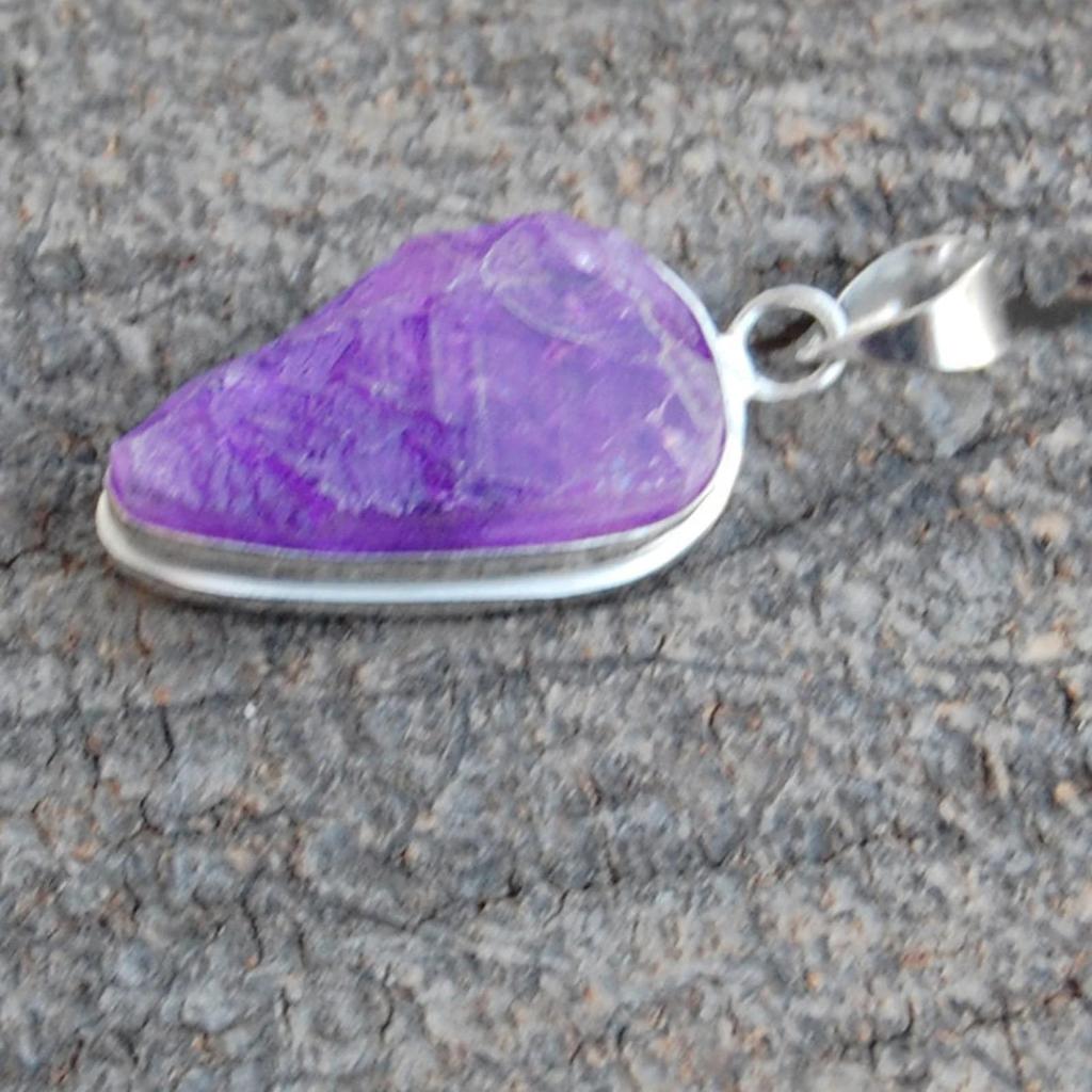 Rough Purple Amethyst 925 Sterling Silver Pendant (28 x 18 mm)