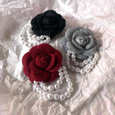 Koreanischer Stoff Kamelienblume Brosche Pins Perlen Quaste Korsage Mode Broschen für Frauen Hemdkragen Accessoires