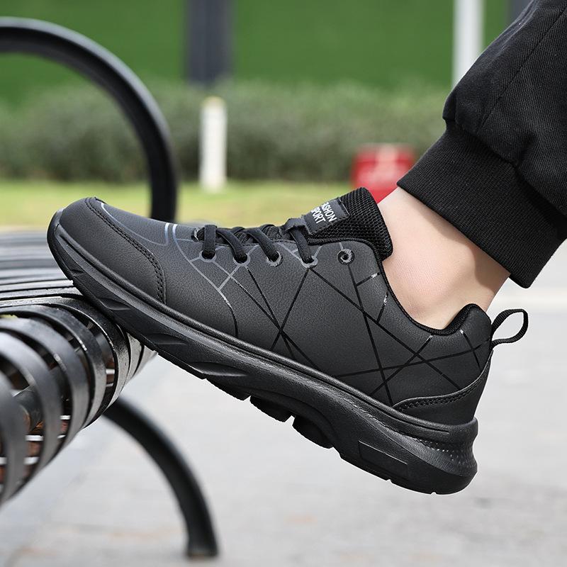 Spring and Autumn Leather Sneakers Large Size Lightweight Non-slip Running Shoes Travel Casual Shoes
