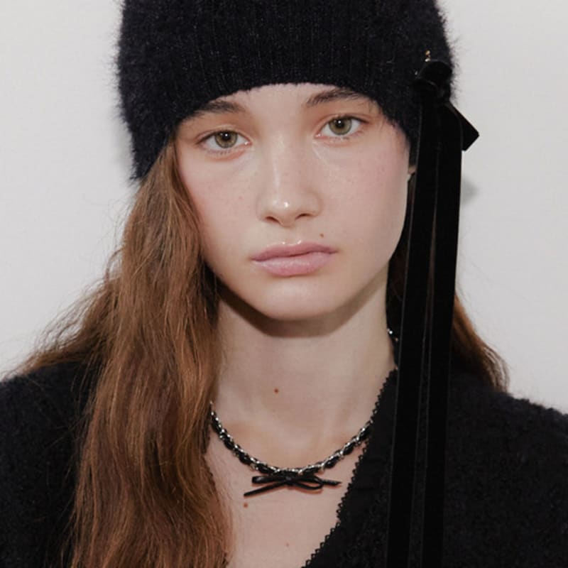 

LOVE ME MONSTER Chic Leather Ribbon Chain Necklace (L243MNK010) BABY PINK