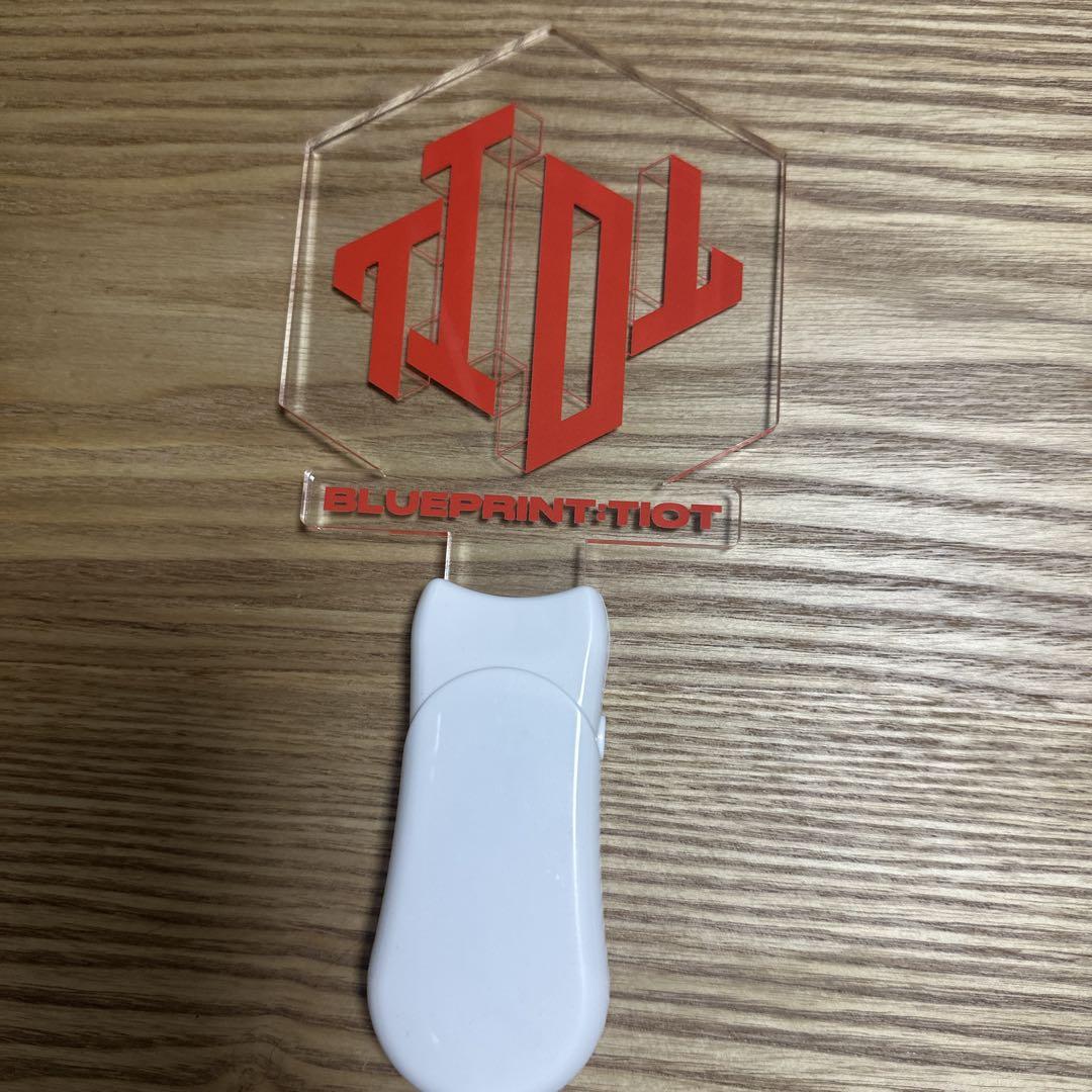 

[Б/У] Снижение цены на ручной фонарик TIOT