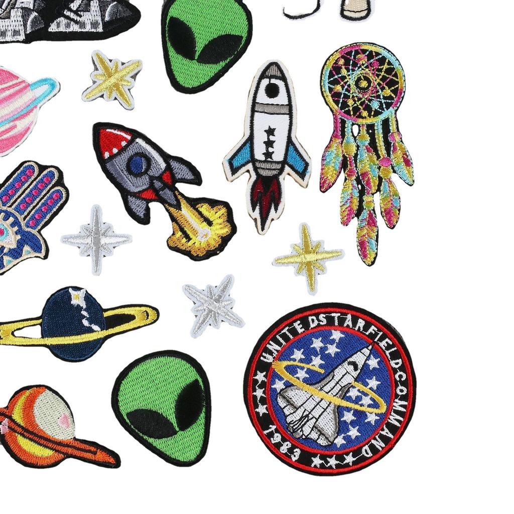 Alien Embroidery Cloth Sticker Astronaut Patch Sticker Decorative Embroidery Chapter Boy Spaceship Rocket Computer Embroidery Label Ironing