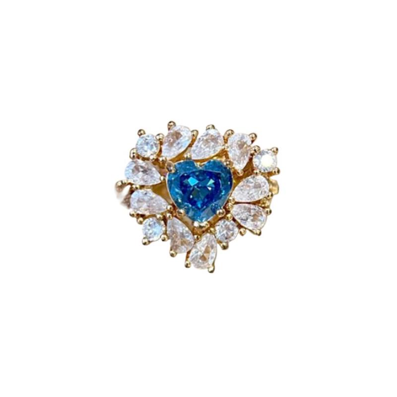 Exquisite Shiny Ring Light Luxury Fresh Unique High-end Blue Gemstone Heart-shaped Rings for Women Retro Feeling Wedding Jewelry