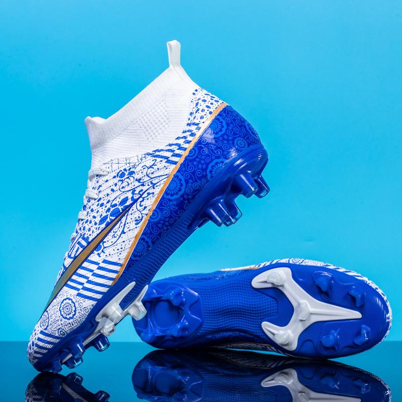 Kinder Fußballschuhe mit langen Stollen und hohem Schaft für Kunstrasentraining