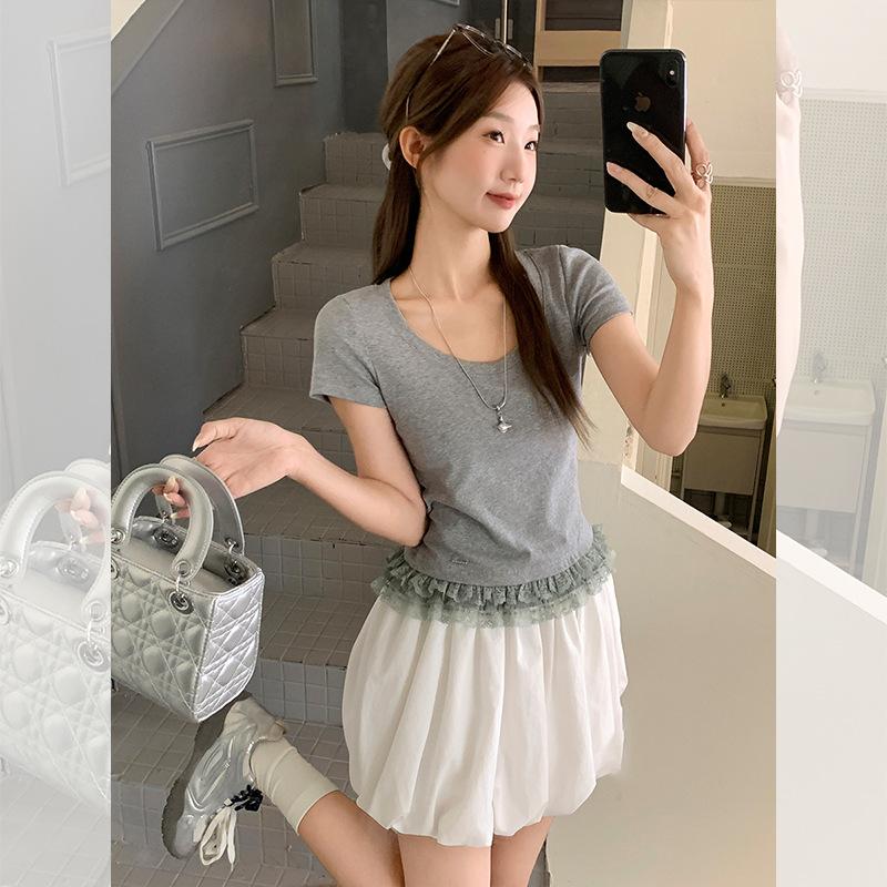 Simple casual white U-neck exposed clavicle pure desire short-sleeved T-shirt women's summer new lace splicing design top