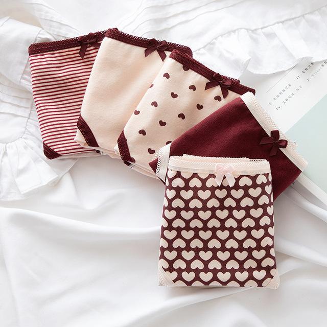 

5PCS/Set Бавовняні жіночі трусики з милим мультяшним візерунком Нижня білизна Прекрасні труси для дівчат Здорова білизна Жіночі труси M