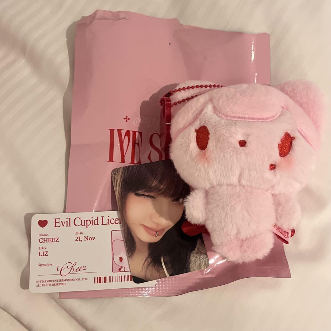 

[Б/У] IVE SECRET Лиз Evil Cupid Лицензионная Плюшевая Игрушка