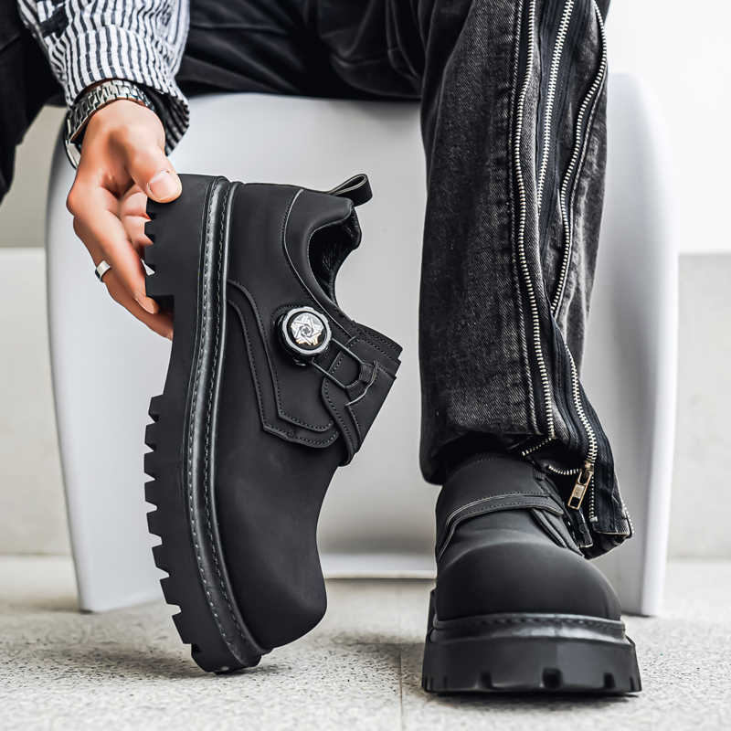 Mode Rutschfeste Schneeschuhe Herren Atmungsaktive Sneakers Vulkanisieren Schwarz Tennis Paar Mann Herren Freizeitschuhe Sport Damenschuhe Badkets