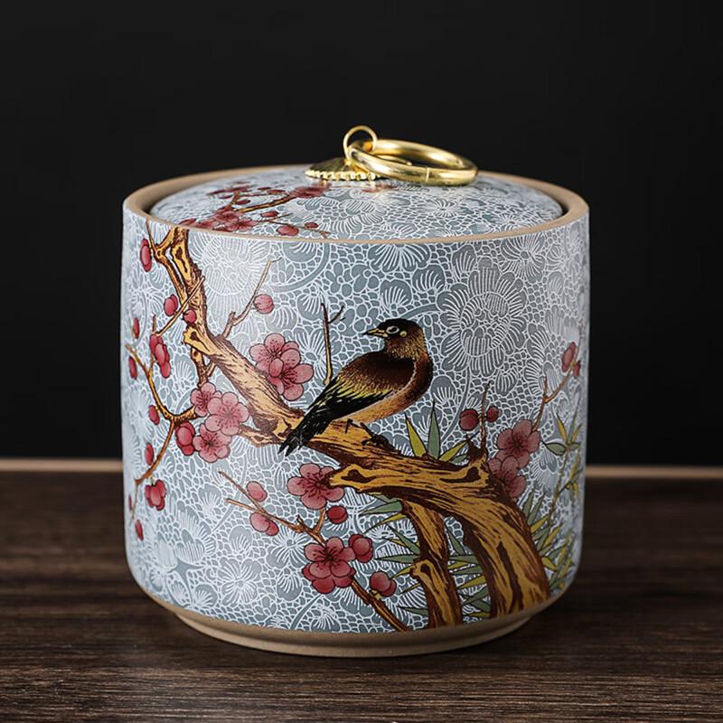 Zhishi Lotus Bird Design Ceramic Sealed Tea Caddy