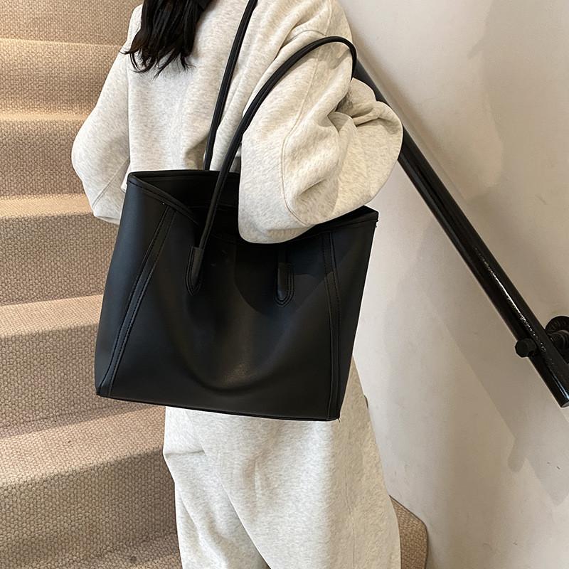 Elegant Black And Brown Pu Tote Bag Ideal For Daily Commuting In Trendy Design