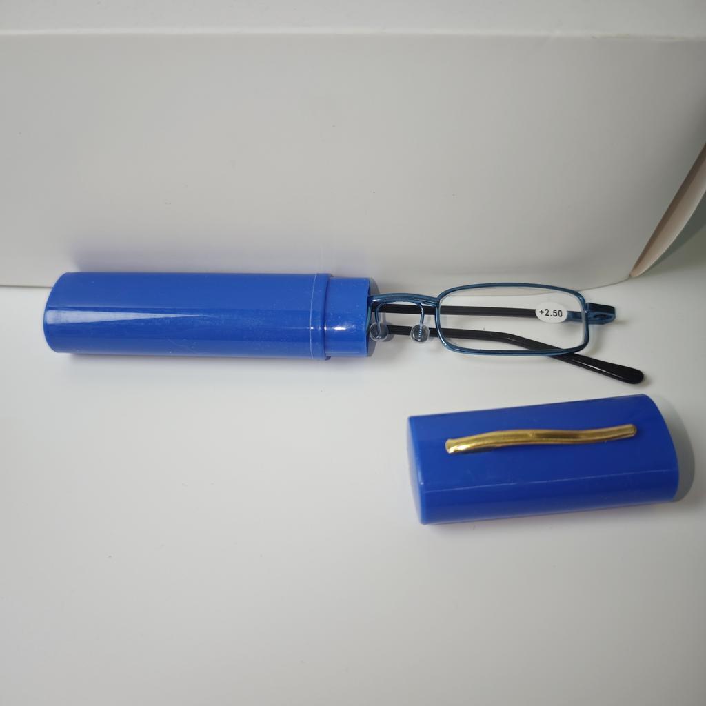 Men Pen Holder Reading Glasses Ultra Light Portable Presbyopic Eyewear Spring Frame High-definition Anti Blue Light Eyewear