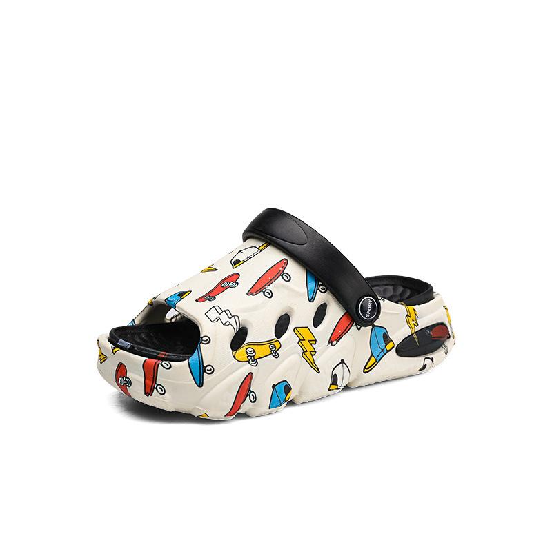 Children's slippers, boys and girls summer non-slip soft-soled sandals, outside wear, stepping on shit feeling two wear, baby thick bottom one-word