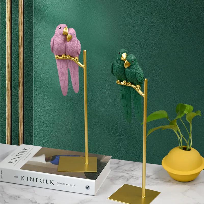 European Style Creative Parrot Resin with Copper TV Cabinet Decor Living Room Home Ornament