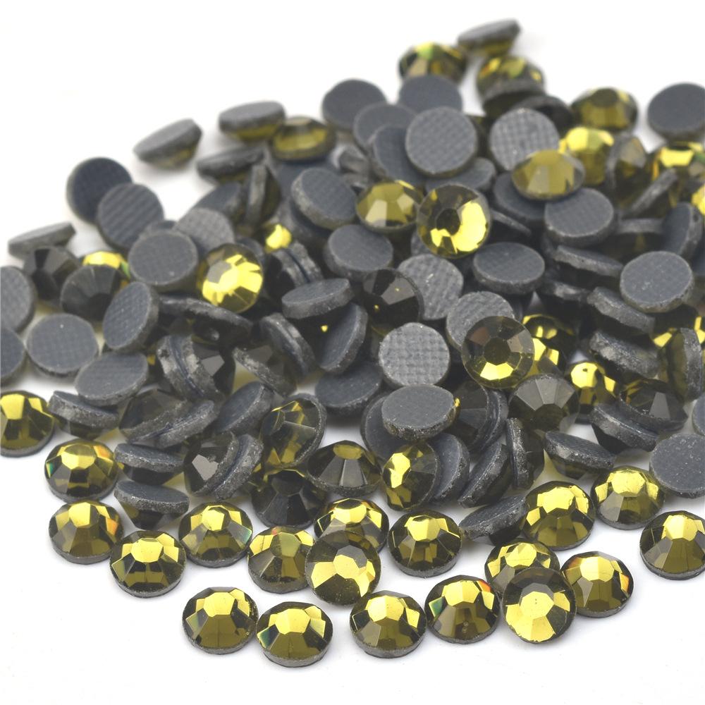 Barva Dmc Oblečení Doplňky Horký Diamant Ploché Dno Diamant Oděvní Doplňky Kamínek Střední Východ Diamant Xiuhe Oblečení Horký Diamant