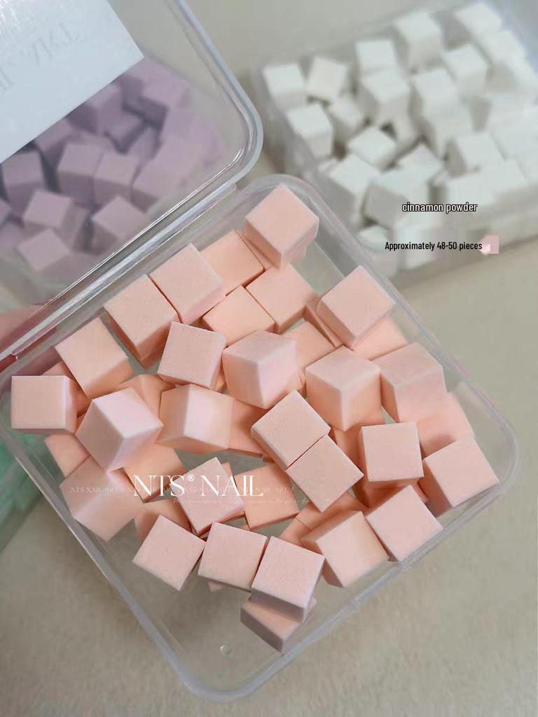 New Color Patting Sponge: Mini 1cm Tofu Gradient Blush Nail Art Tool