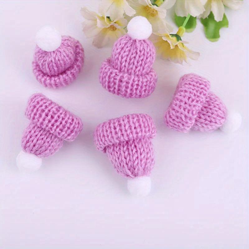 20pcs Mini Knitting Hats Christmas Mini Knitting Doll Hats Mini Wool Hat for Christmas Ornaments DIY Sewing Crafts Materials