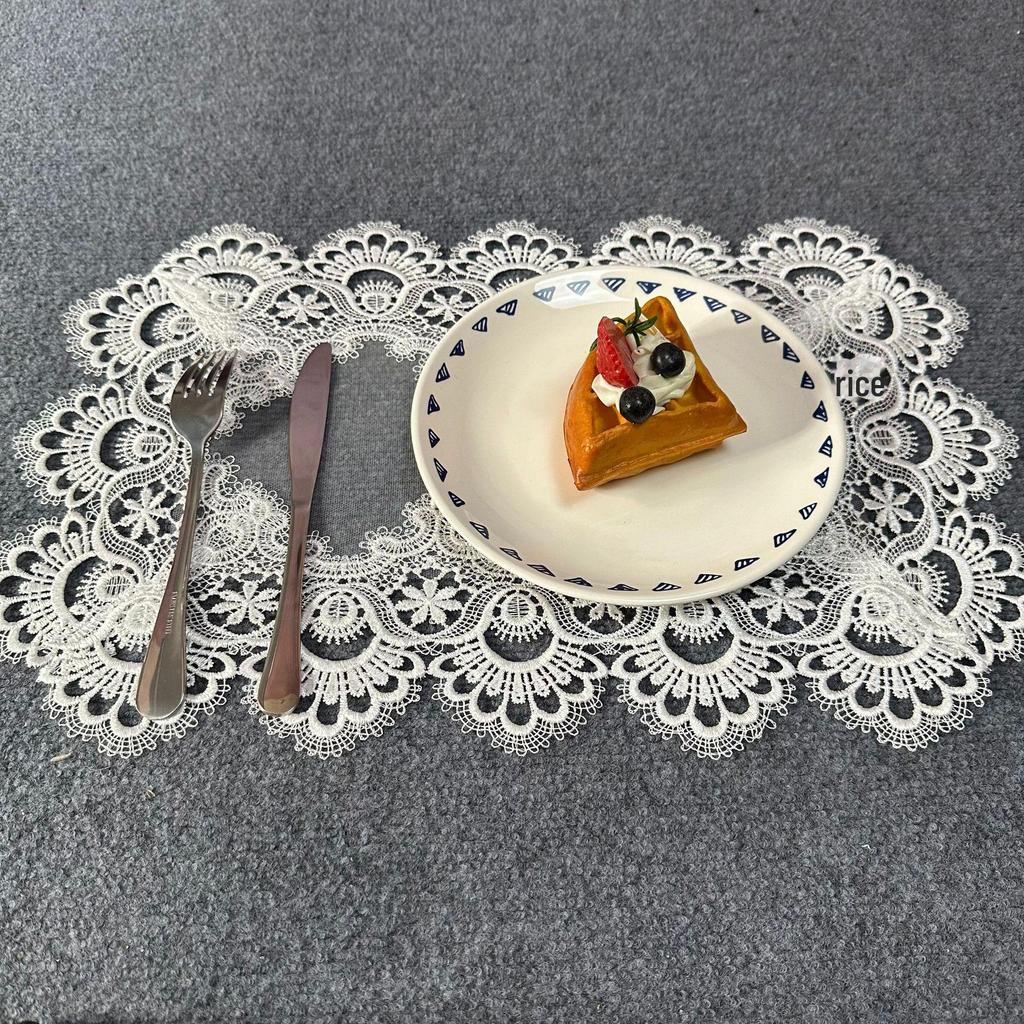 Western-Style Lace Polyester Placemat (30x45cm) for Plates & Bowls - Rectangular Design