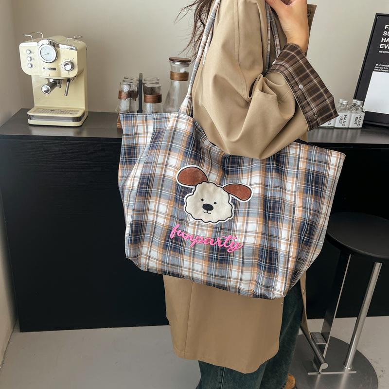 2025 autumn and winter new canvas bag large capacity tote bag cartoon plaid college style double-sided shoulder bag commuter bag