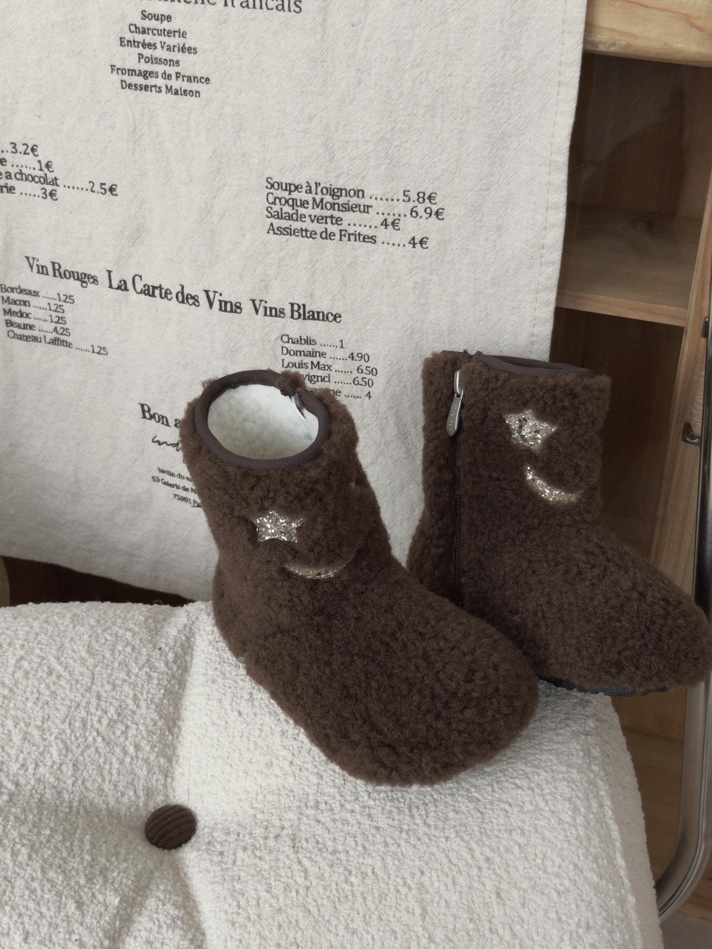 

XSHX grotesque fluffy boots | Star same style boys and girls star smiley face side zipper high top to keep warm 25