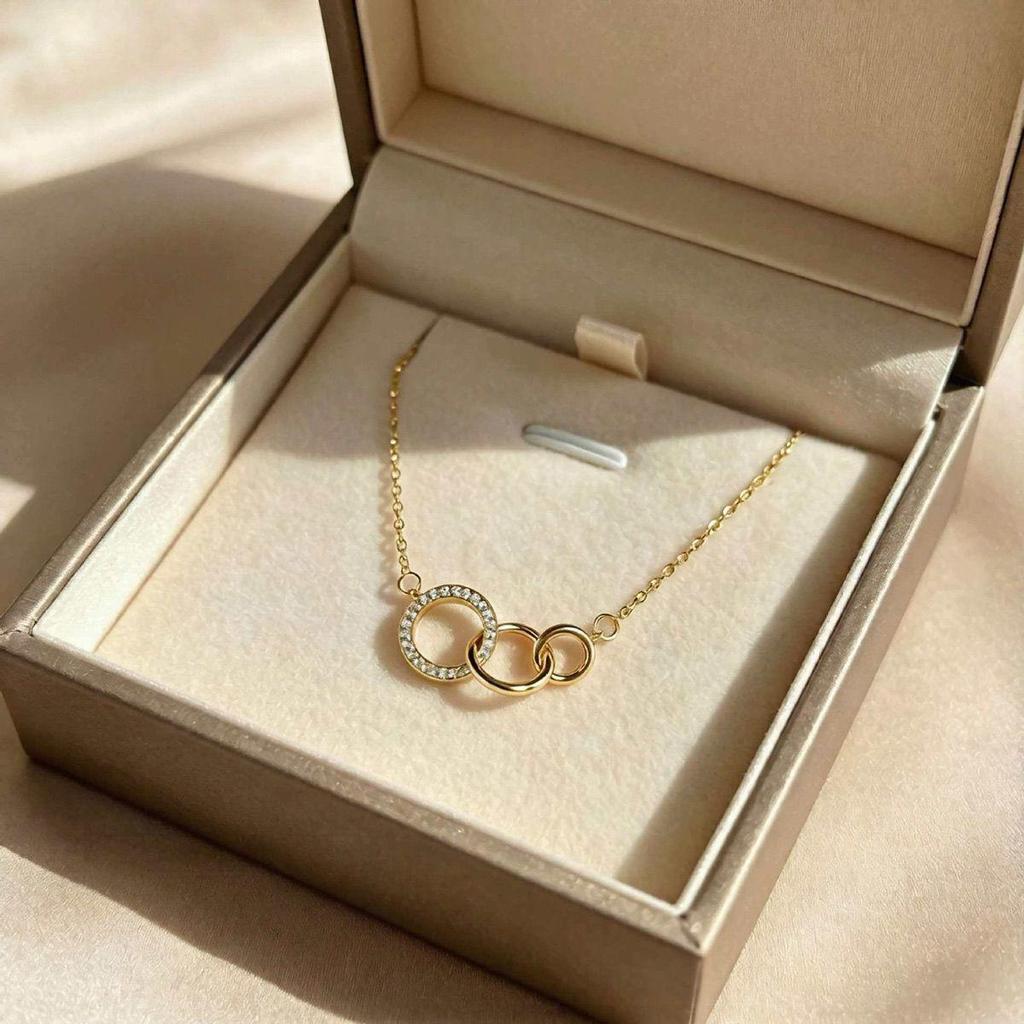 Elegant Three-Ring Necklace for Women - Versatile High-End Clavicle Choker, Perfect Gift for Best Friend or Girlfriend