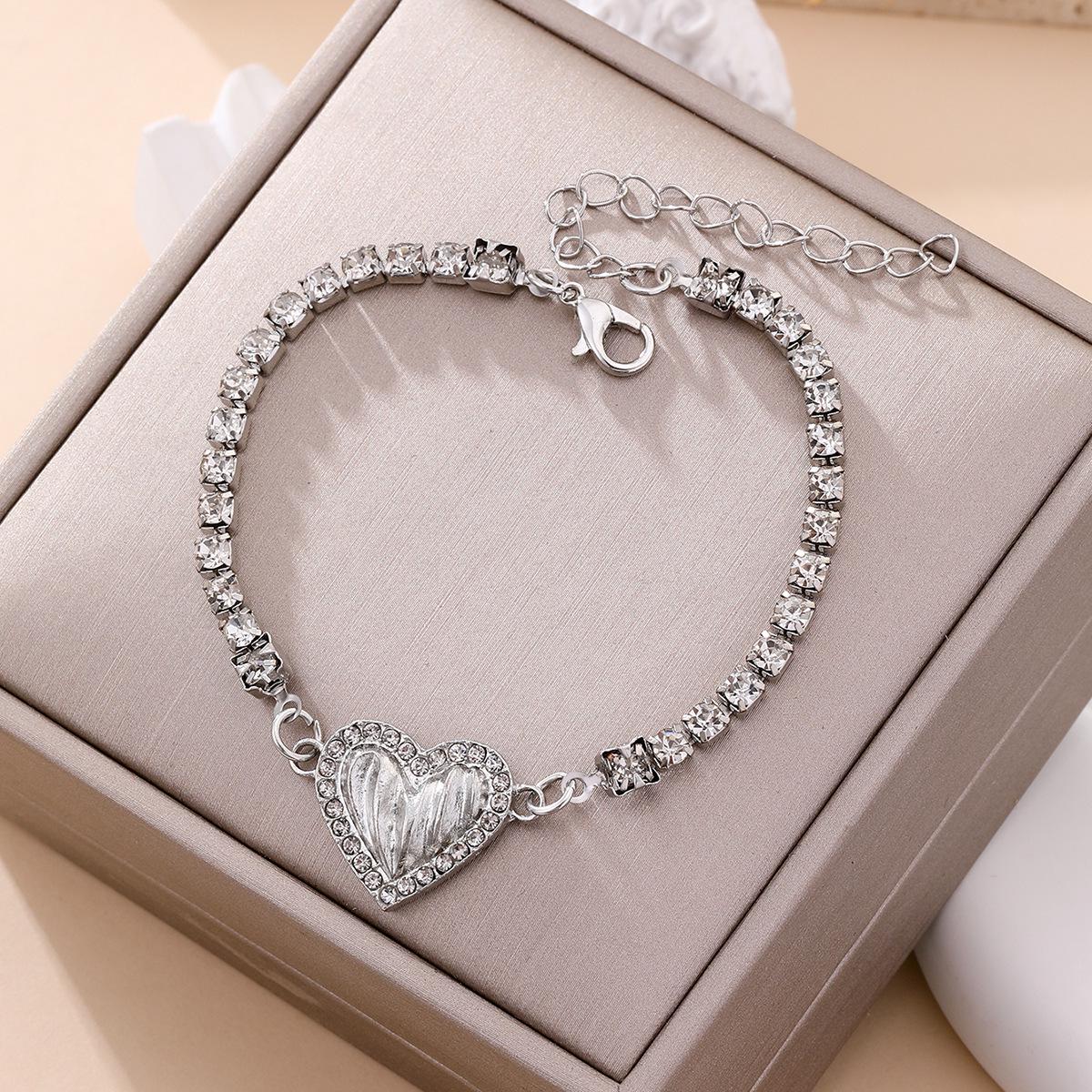 Hot-Selling Cute Rhinestone Heart Bracelet for Women - Versatile, Simple Thanksgiving Gift & Couple Jewelry