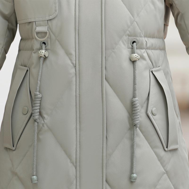 Límec z pravé kožešiny Dámské zimní kabáty z bílého kachního peří pro ženy středního věku Vintage parky plus size s kapucí 2024 Elegantní silné teplé péřové bundy Dámské svrchní oblečení