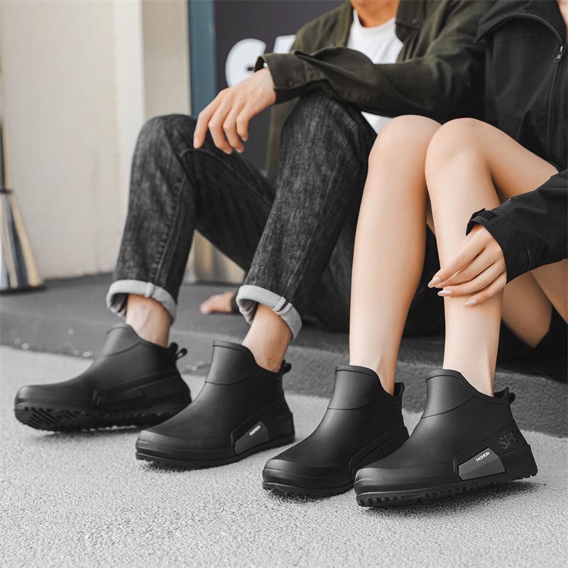 New Rain Shoes Men's and Women's Fashion Water Shoes Cotton Non-slip Rain Boots Short Adult Waterproof Outdoor Boots
