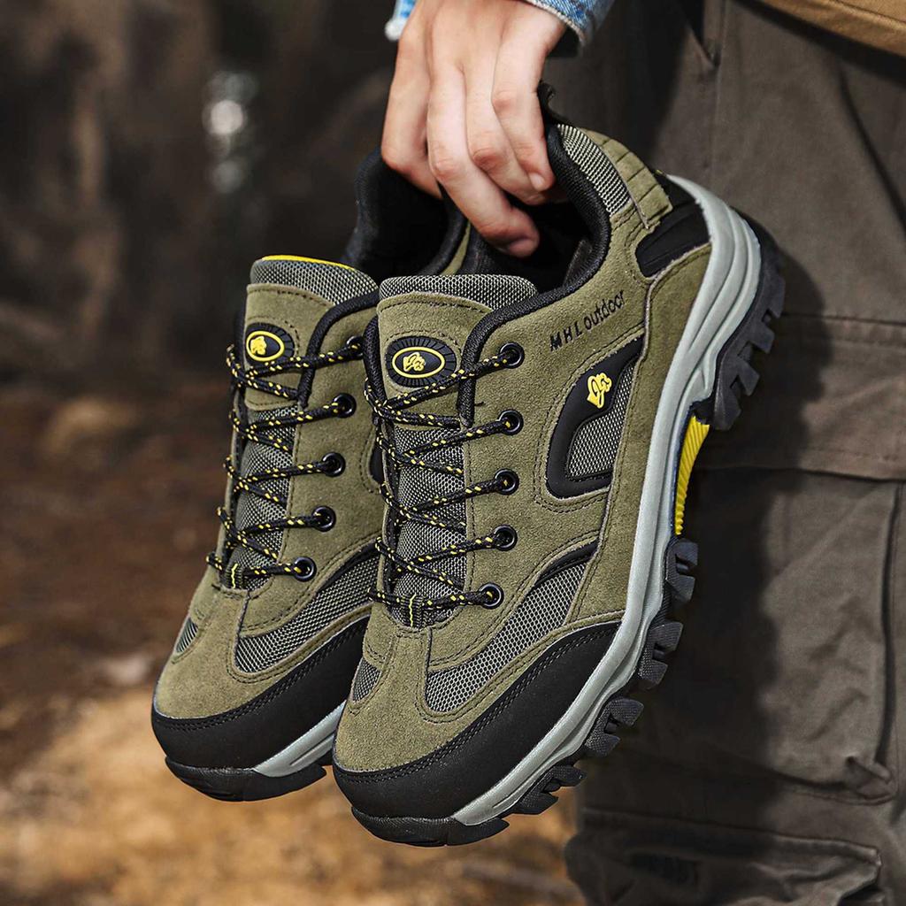 Autumn and Winter Men's Low-top Non-slip Outdoor Hiking Shoes Large Size Casual Walking Shoes Breathable Travel Shoes Hiking Shoes