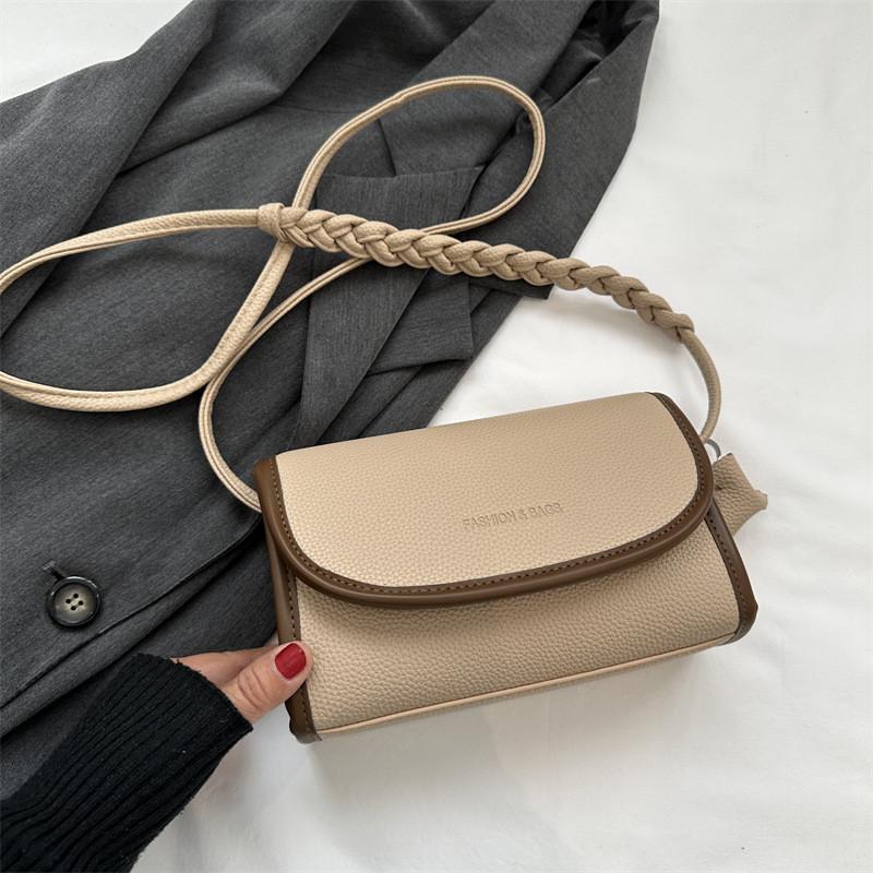 

Trendy Minimalist Crossbody Bag For Women In Black White And Khaki Stylish Square Design Without Pendant хакі