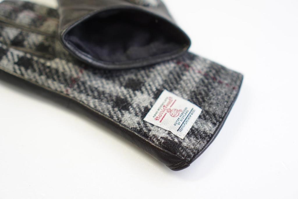 Mănuși din piele Harris Tweed Sleeping Sheep cu tivuri rotunjite Perfecte pentru card, băiat de ziar, umăr și un Crăciun perfect pentru femei (SD2003-BKWHRD) -