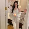 Französischer Stil Dreiteiliger Pyjama Damen Frühling und Herbst Eisseide Dünn Sexy Einfarbig Träger Langarm Anzug Hauskleidung