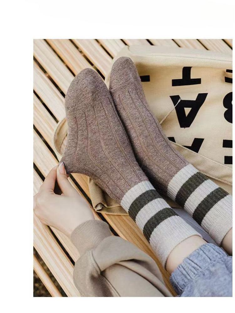 Girls Can Wear Mid Length Women's Socks In All Seasons, with Maillard Colored Ribbed Double Bar Striped Socks for Warmth, Simplicity, and Fashion
