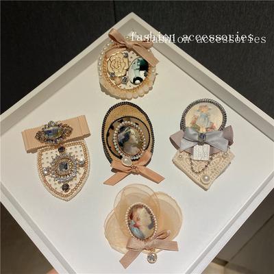 Stoffschleifen-Broschennadeln Kristallperlen-Abzeichen Reversnadel Schalschnalle Hemd Luxuriöse Corsage-Broschen für Damen Accessoires