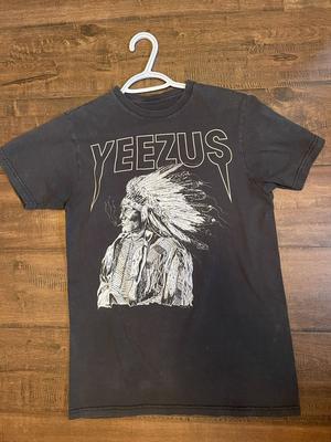 26 Kanye West Yeezus Tour Classic T Shirt Reprint Tee Men Women Vtg NH13008 Unisex T-Shirt