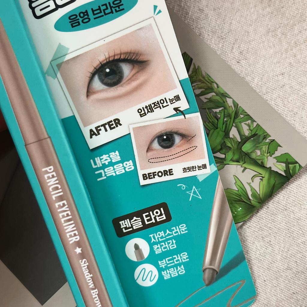 In Stock! South Korea Daiso DAISO Eye Shadow Pen Thebom Fill Color Shadow Color Lower Eyelid to Color Korean Style