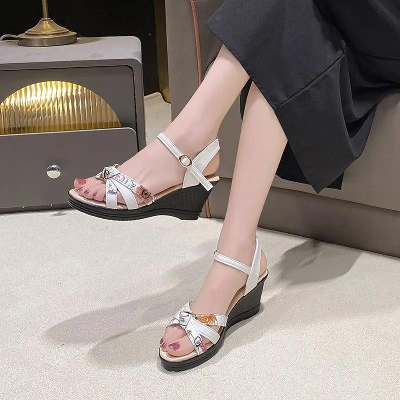 Keilabsatz Zehenfrei Damen Sandalen Schuhe Neu Atmungsaktiv Mode Designer Lässiger Komfortschuh 2025 Luxus PVC Damenschuhe