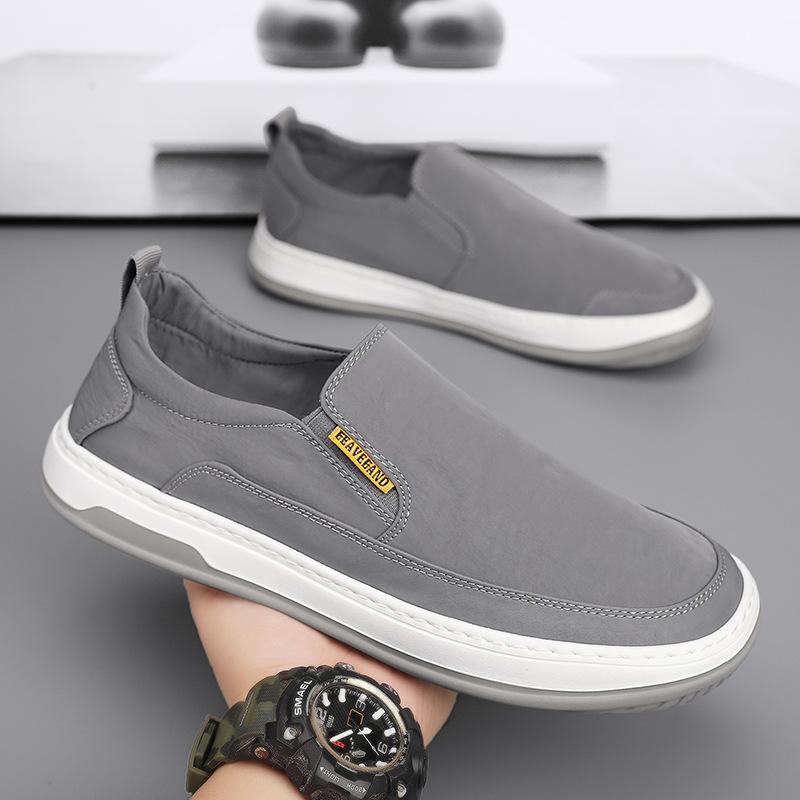 Old Beijing Cloth Shoes Men's Spring and Autumn 2025 New Summer Breathable Casual Canvas Board Shoes One Pedal Lazy Tide Shoes