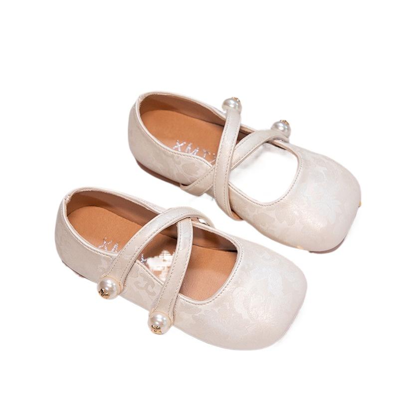 Girl Little Leather Shoe2025New Fashiona Elegant Soft Bottom Versatile Shoe Pring Autumn Simple Party Dancing Girl Leather Shoes