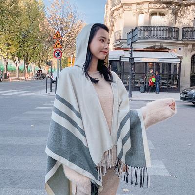 Accessoarer – Halsdukar & Sjalar