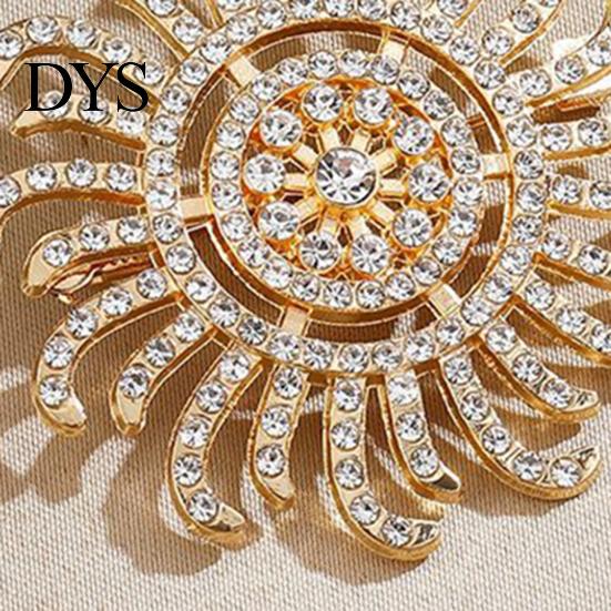 Clothes Brooch Rhinestone Flower Pin, Bow Deer Red Lip Lapel Anti-tarnish Dress Suit Hat Bag Clothing Accessories, Elegant Jewelry for Women
