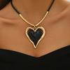1pc Heart Charm Punk-Style Collage Necklace, Simple Yet Fashionable Pendant Chain
