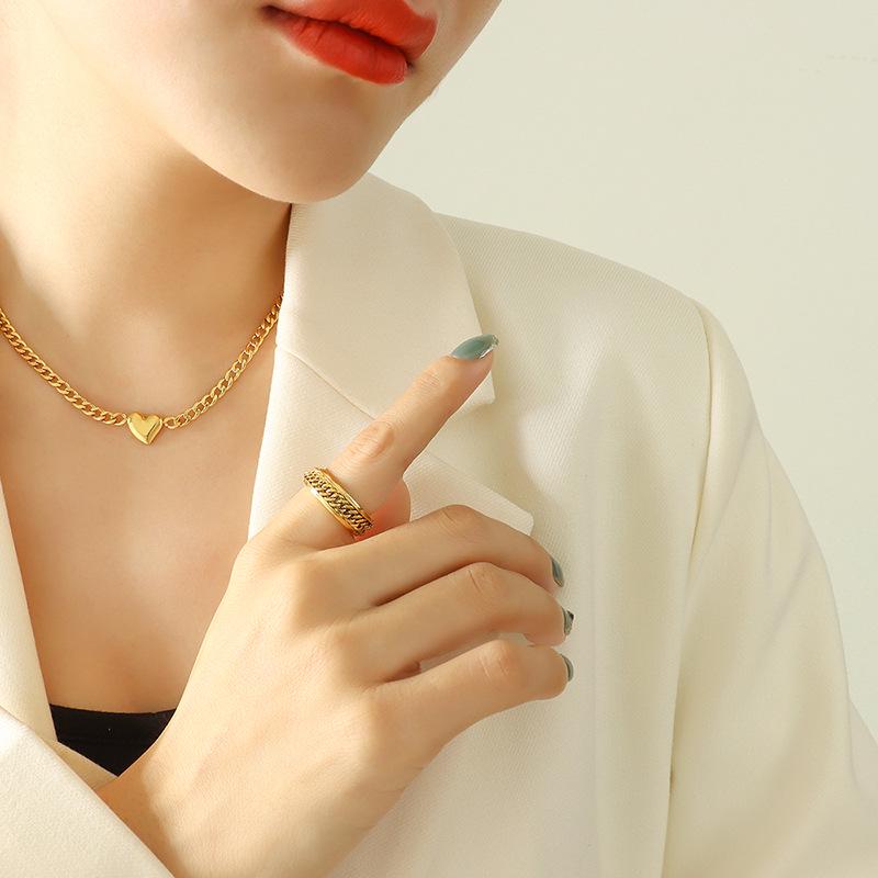 18K Gold Clavicle Chain Pendant Necklace - Trendy European & American Titanium Steel Jewelry for Women