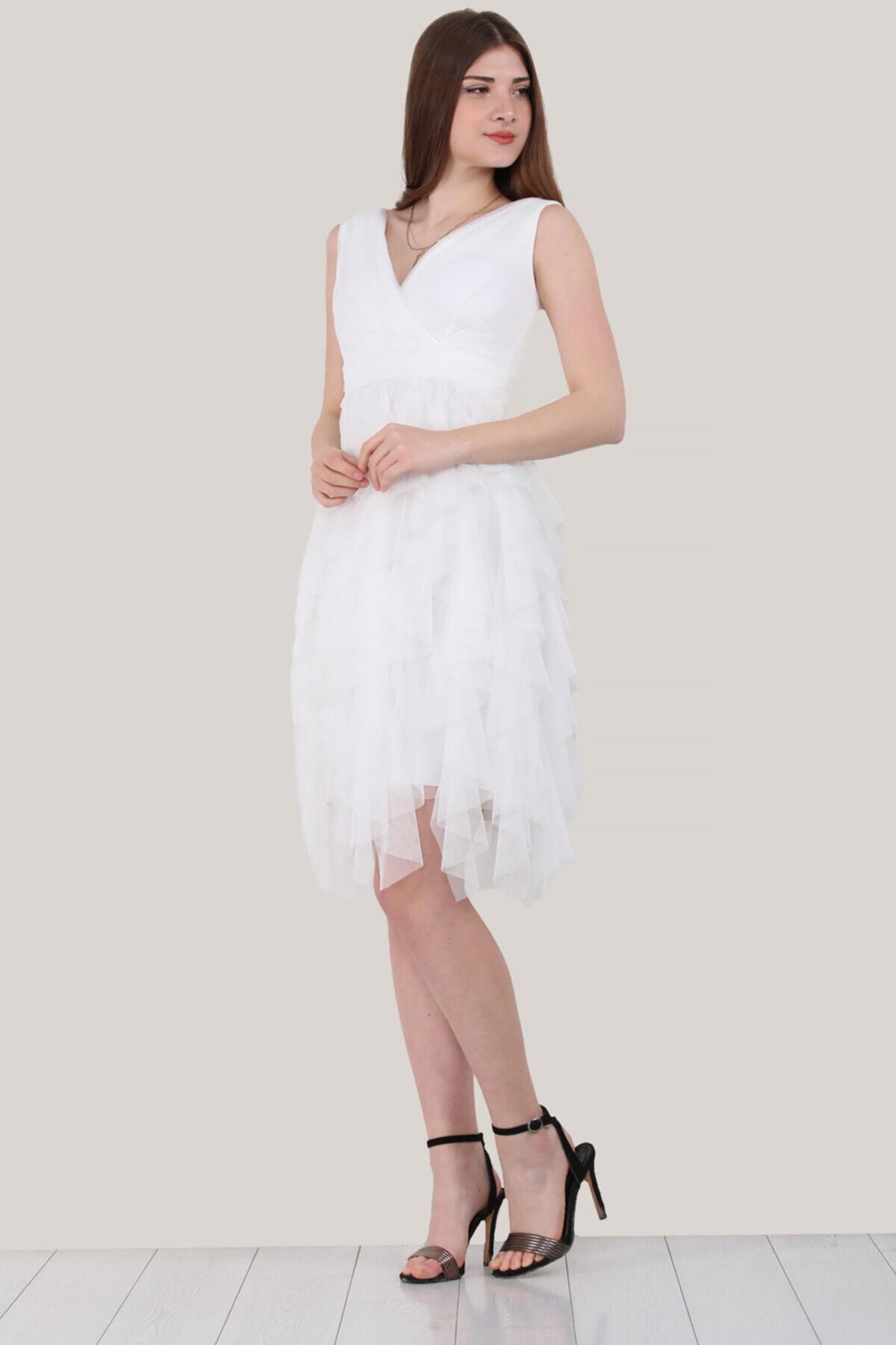 

Женское короткое вечернее платье из тюля 40 экрю