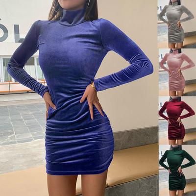 Rochie slim cu mâneci lungi la modă pentru femei. Nouă rochie din lână pliabilă cu gât înalt