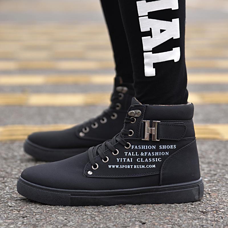 2024 Trendige Britische Mattierte Gürtelschnalle Herren High-Top Sneaker A862