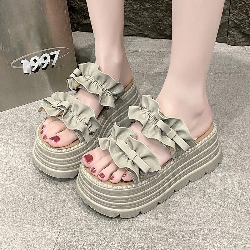 2025 New Niche Design Pleated Lace Thick Bottom One-word Drag Cool Slippers for Summer Wear