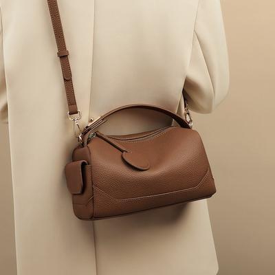 Bag Women's New Messenger Women's Bag Shoulder Bag Leather Large Capacity Fashion Commuter Portable Pillow Bag