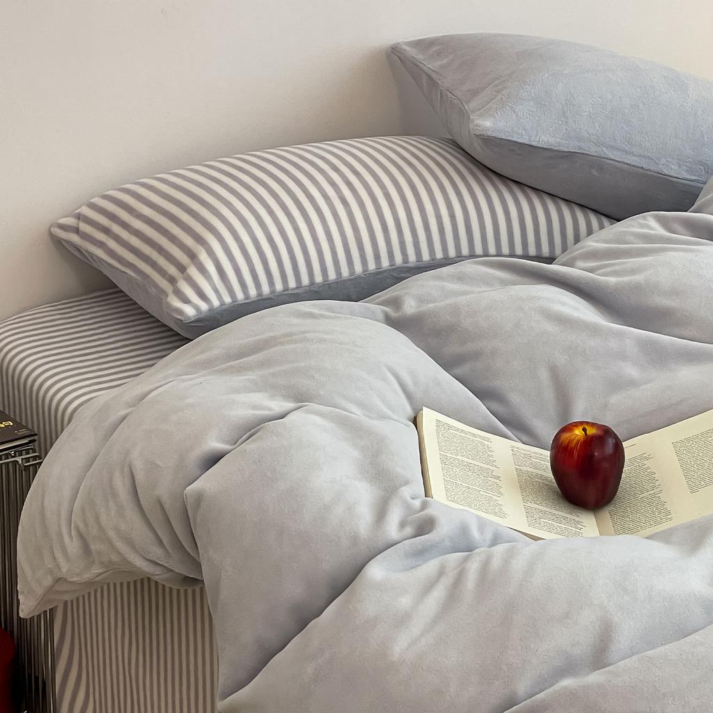 Thickened Milk Fleece Four-Piece Set, Warm Coral Fleece Bed Sheet Quilt Cover, Fleece Bedding Three-Piece Set